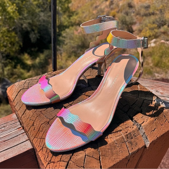 LOEFFLER RANDALL Reina Scalloped Leather Sandal Heels Iridescent Sz 9 - Picture 3 of 11